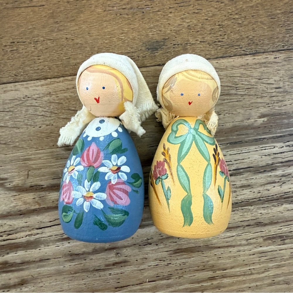 Swedish vintage Hantverksboden Handcrafted Wooden Dolls 2